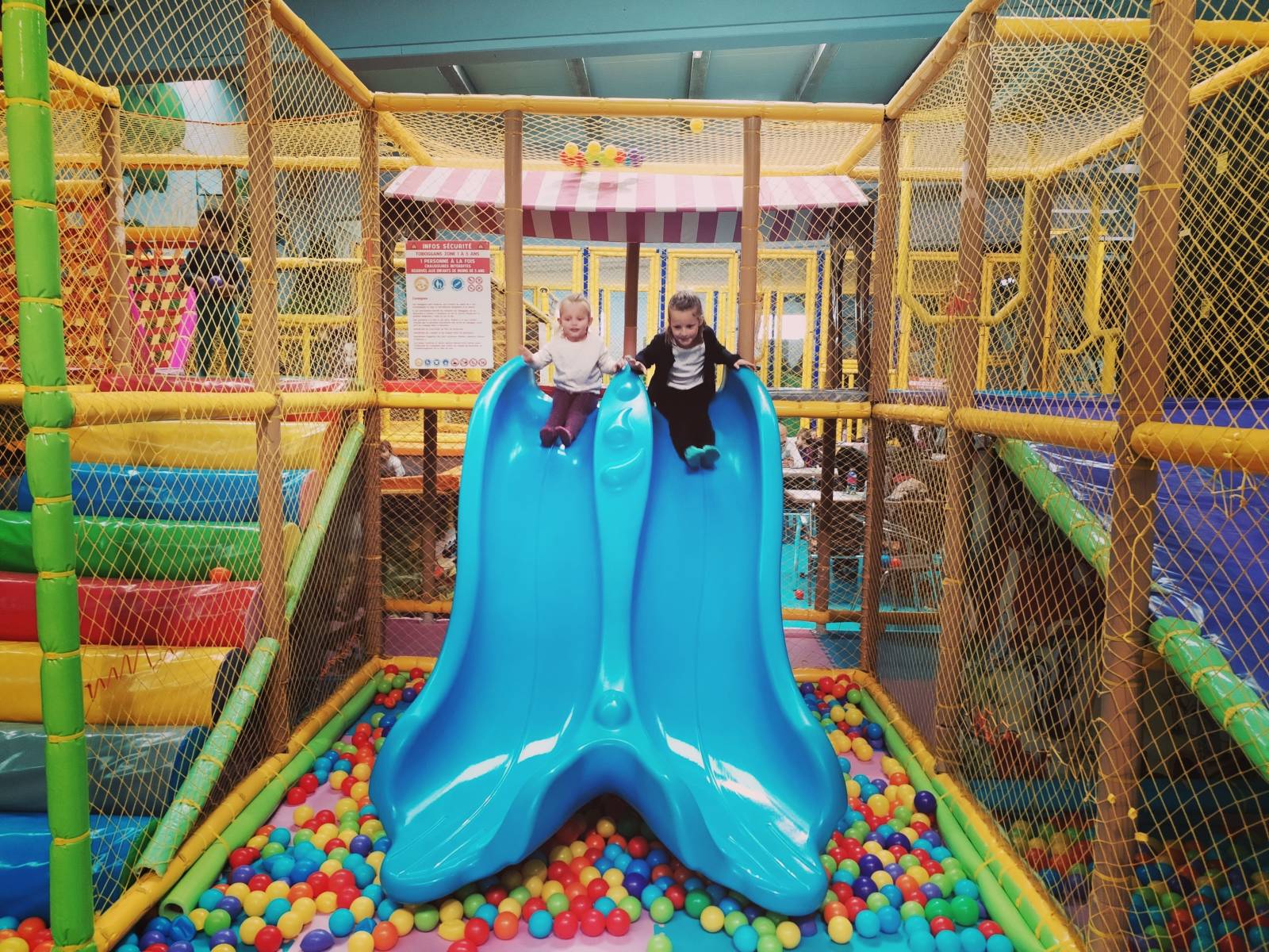 Parc de loisirs ouvert pendant les vacances scolaires de la zone C avec une gamme d'activités pour le divertissement des enfants Lattes 34970