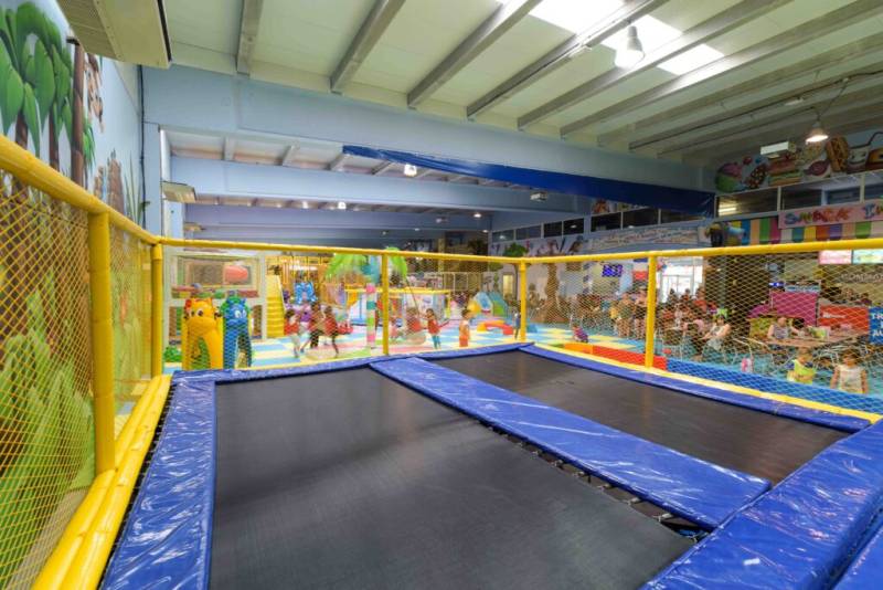 Organisez un anniversaire au trampoline près de Béziers et marseillan