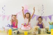Notre zone d'activité pour ce service Création d'espaces de jeux spécialement conçus pour les enfants de 6 à 13 ans avec des activités diversifiées et stimulantes